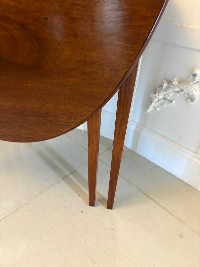 Antique George III Quality Mahogany Drop Leaf Table - Image 9